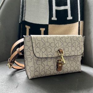 Calvin Klein Crossbody / Belt Bag!